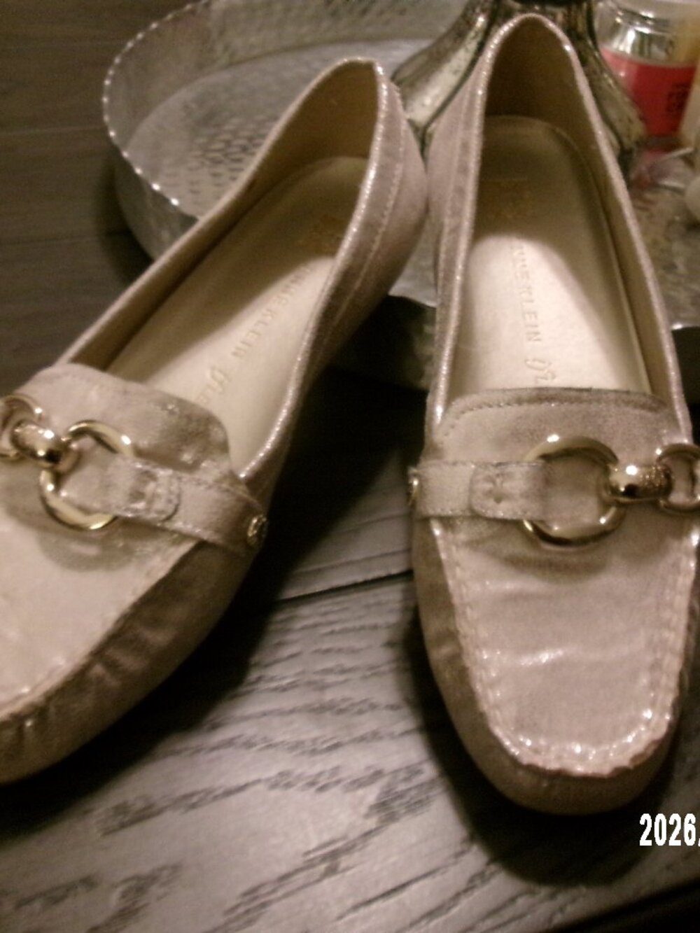 New Anne Klein iFlex "Myles" Gold w/ Gold Hardware Loafers size 6 Medium EXC
